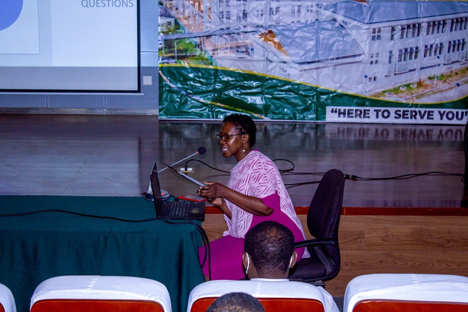 Dr.Ngwenya presenting